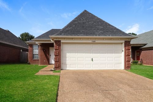 7068 Kings Crown Dr, Memphis, TN, 38125-4181 | Card Image
