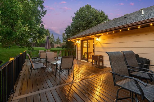Large maintenance free deck! You won't believe the size of it! | Image 4