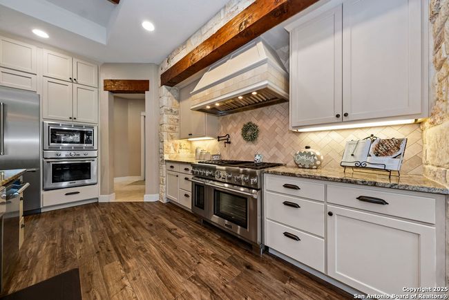 715 Long Rdg, House other with 3 bedrooms, 3 bathrooms and null parking in Spring Branch TX | Image 13