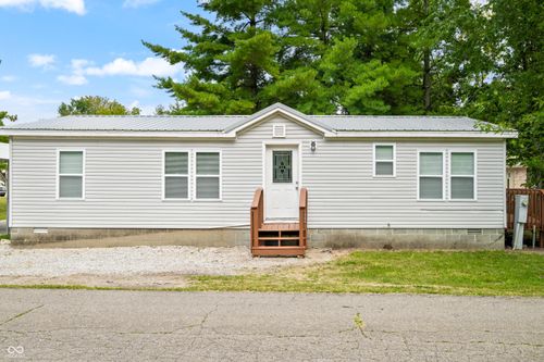 908 Stanley St, Seymour, IN, 47274-1865 | Card Image