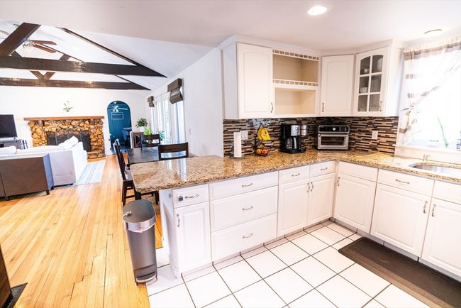 324 Colonel Hunt Dr, House other with 3 bedrooms, 2 bathrooms and 4 parking in Abington MA | Image 10