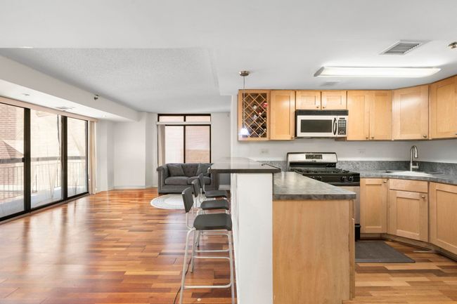 APT-6D - 700 1 St St, Condo with 2 bedrooms, 2 bathrooms and null parking in Hoboken NJ | Image 4