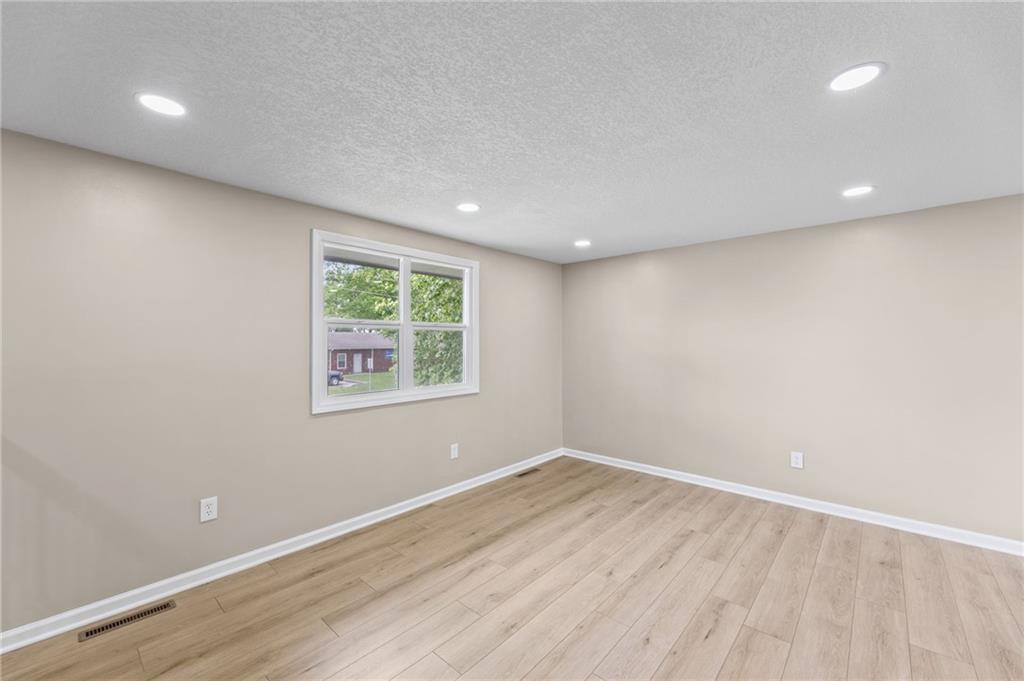 Residential in Grandview 5