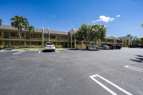1809 Meadows Cir W, Boynton Beach, FL, 33436-9227 | Card Image