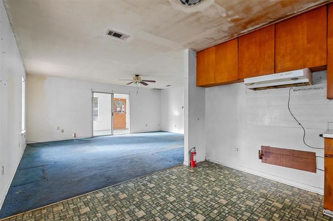 121 County Road 1424, House other with 2 bedrooms, 1 bathrooms and null parking in Morgan TX | Image 11