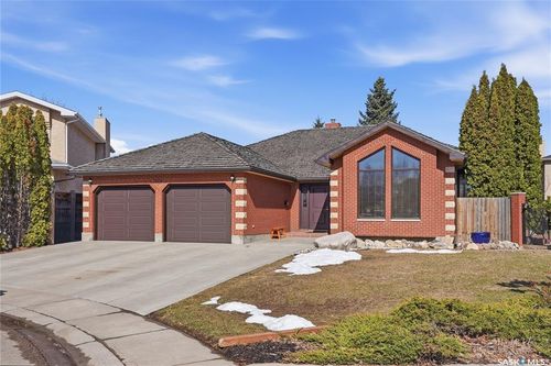 214 Forsyth Crt, Saskatoon, SK, S7N4H2 | Card Image