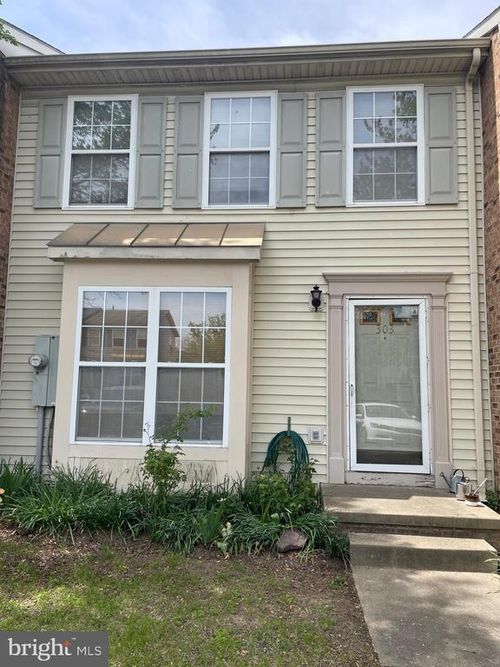 303 Barrington Ln, WINCHESTER, VA, 22601-5714 | Card Image