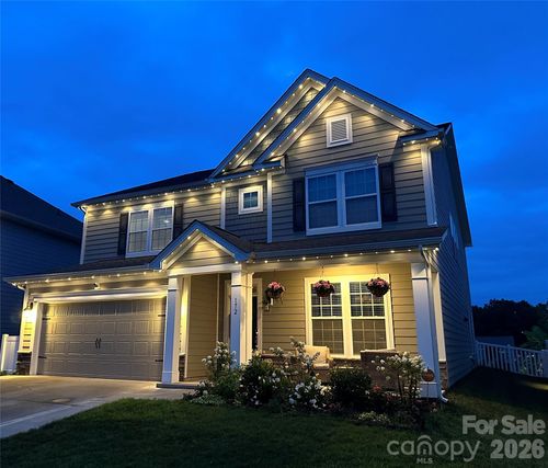 172 Longleaf Dr, Mooresville, NC, 28117-9551 | Card Image
