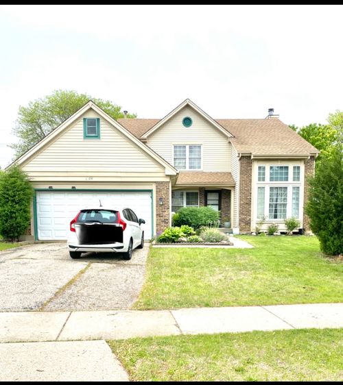 1300 Edington Ln, Mundelein, IL, 60060-4539 | Card Image