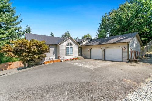 26045 Landsburg Road Se, Ravensdale, WA, 98051 | Card Image