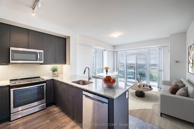704 - 4633 Glen Erin Dr, Condo with 2 bedrooms, 2 bathrooms and null parking in Mississauga ON | Image 9