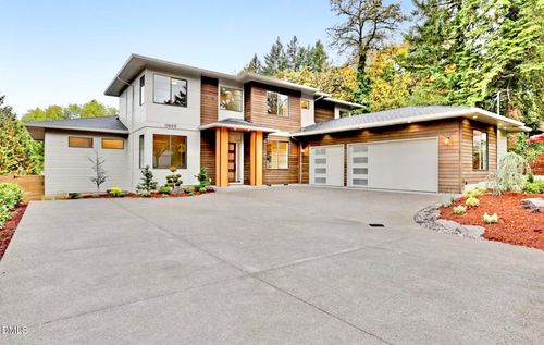 1a-111 Forest Green Dr, Cary, NC, 27511-3844 | Card Image