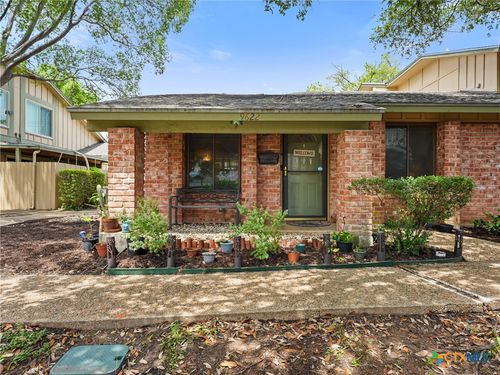 9622 Covey Ridge Ln, Austin, TX, 78758-5806 | Card Image