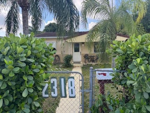 2318 Coolidge St, Hollywood, FL, 33020-2335 | Card Image