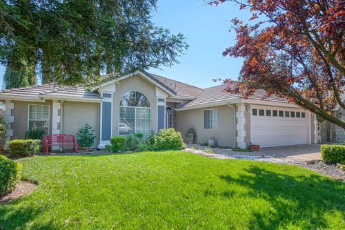 1021 E Niles Ave, Fresno, CA, 93720-2266 | Card Image