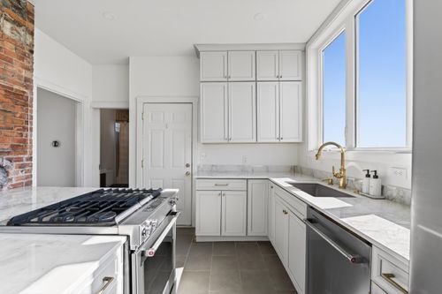 2-62 St Lawrence Street, Portland, ME, 04101 | Card Image