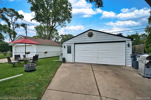 2259 Cambridge Rd, Berkley, MI, 48072-1767 | Card Image