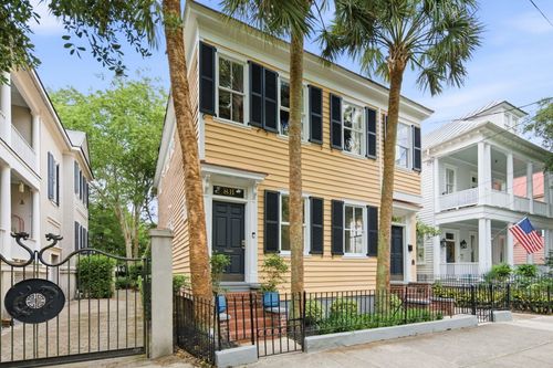 b-8 Pitt St, Charleston, SC, 29401-6703 | Card Image