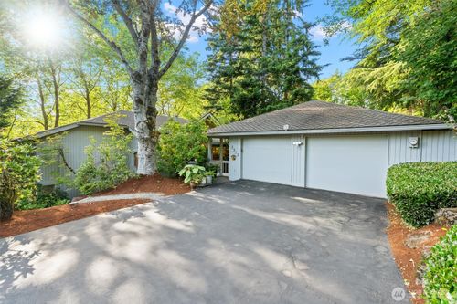 3216 142nd Place Ne, Bellevue, WA, 98007 | Card Image