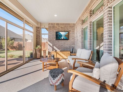 9700 Innes Pl, Boerne, TX, 78006-2193 | Card Image