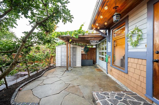 1716 7 Th Ave, House other with 3 bedrooms, 3 bathrooms and null parking in New Westminster BC | Image 25