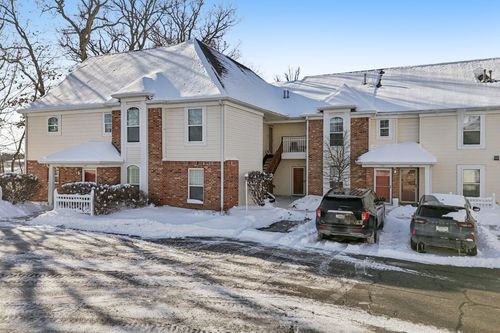 659 Forest Glen Dr, Valparaiso, IN, 46385 | Card Image