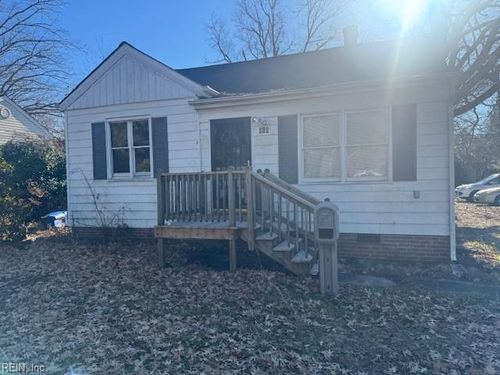 614 Briarfield Rd, Newport News, VA, 23605-2735 | Card Image