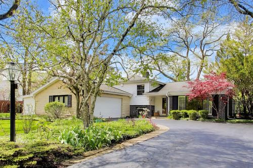 570 Wilmot Rd, Deerfield, IL, 60015-3955 | Card Image