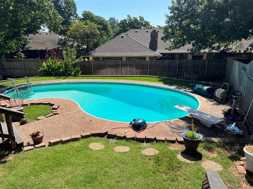 912 Carfax Rd, Edmond, OK, 73034-3213 | Card Image