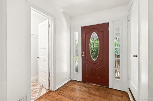 16 Overlook Way, Purdys, NY, 10578-1402 | Card Image