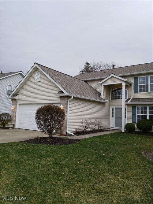 618 Hidden Harbor Dr, Fairport Harbor, OH, 44077-5588 | Card Image