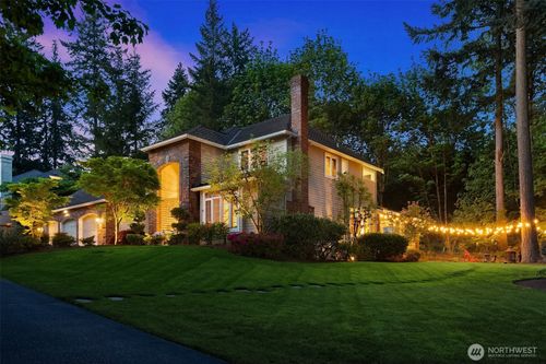 8512 213th Pl Ne, Redmond, WA, 98053-2257 | Card Image