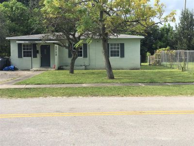 1713 Nw 14th Ct, House other with 3 bedrooms, 1 bathrooms and null parking in Fort Lauderdale FL | Image 2