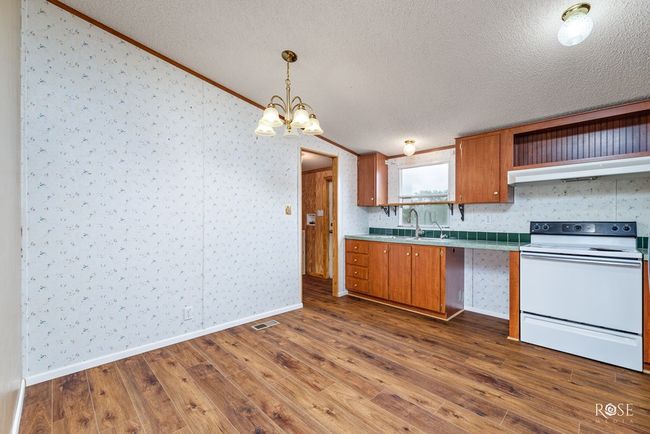 Dining area | Image 11
