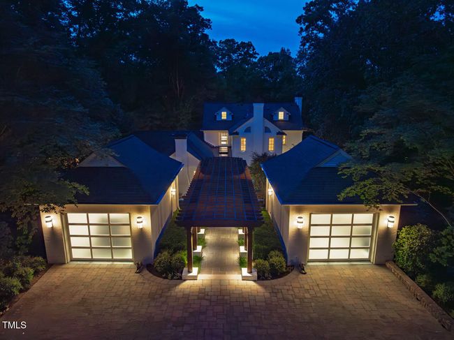 220GlandonDr-eveningEdits-02 | Image 97