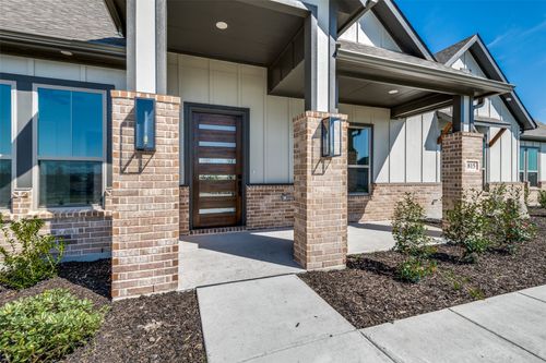 815 Evergreen Way, Nevada, TX, 75173-1137 | Card Image