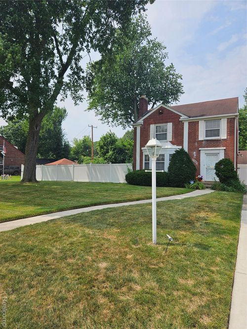 10160 W Outer Dr, Detroit, MI, 48223-2237 | Card Image