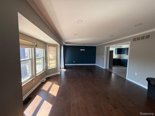 35826 Foothill Dr, Sterling Heights, MI, 48312-4356 | Card Image