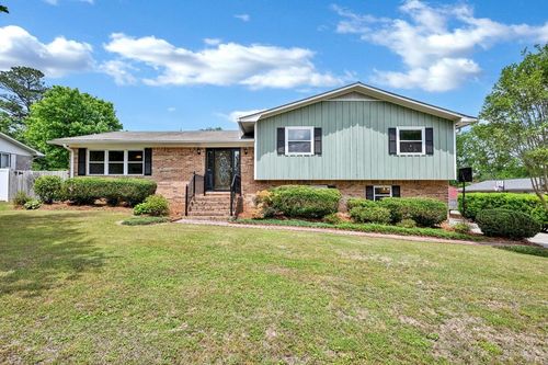 1813 Northwest Ln Nw, Cullman, AL, 35055-6136 | Card Image