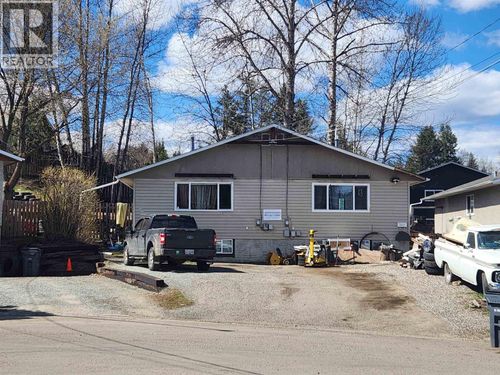 2647 Quince St, Prince George, BC, V2L2H6 | Card Image