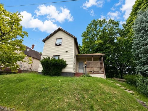 238 Nieman St, Akron, OH, 44305-1512 | Card Image