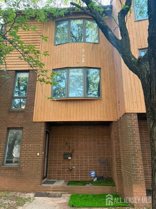152 George St, New Brunswick, NJ, 08901-1403 | Card Image
