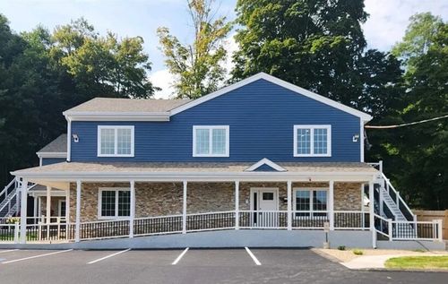 b-17 School St, Hudson, MA, 01749-2517 | Card Image