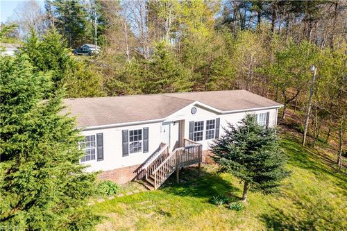 175 Cedar Hill Dr, Crumpler, NC, 28617-9796 | Card Image