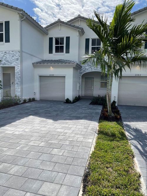 2684-2684 Se 11th Ct, Homestead, FL, 33035-2534 | Card Image