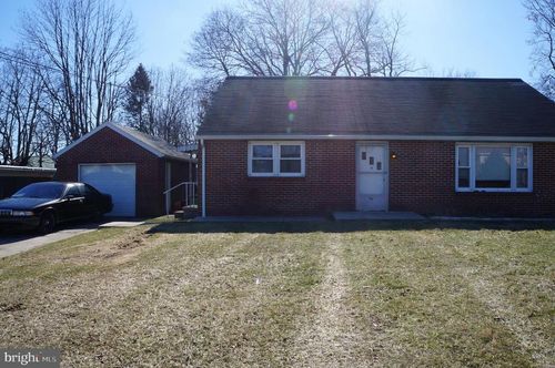 90 W George St, YORK, PA, 17408-8812 | Card Image