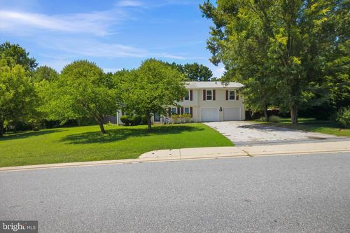8 Sunnyking Dr, REISTERSTOWN, MD, 21136-6125 | Card Image