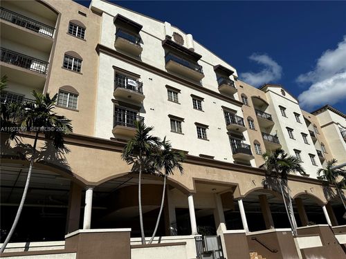 apt-209-5271 Sw 8th St, Coral Gables, FL, 33134-2382 | Card Image