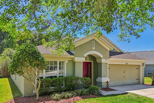 5833 War Admiral Dr, Wesley Chapel, FL, 33544-5537 | Card Image