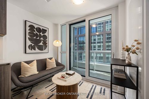 725-15 Richardson St, Toronto, ON, M5A0Y5 | Card Image